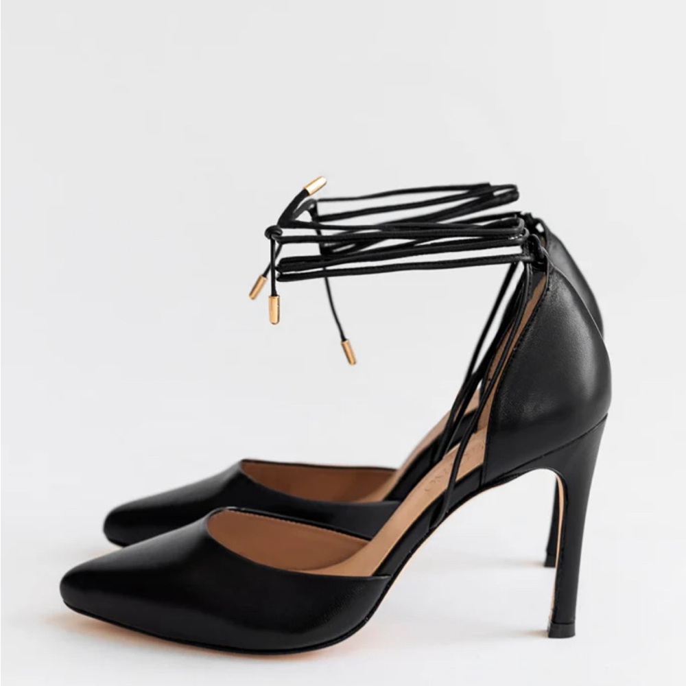 Elegant Black Heels with Ankle Straps